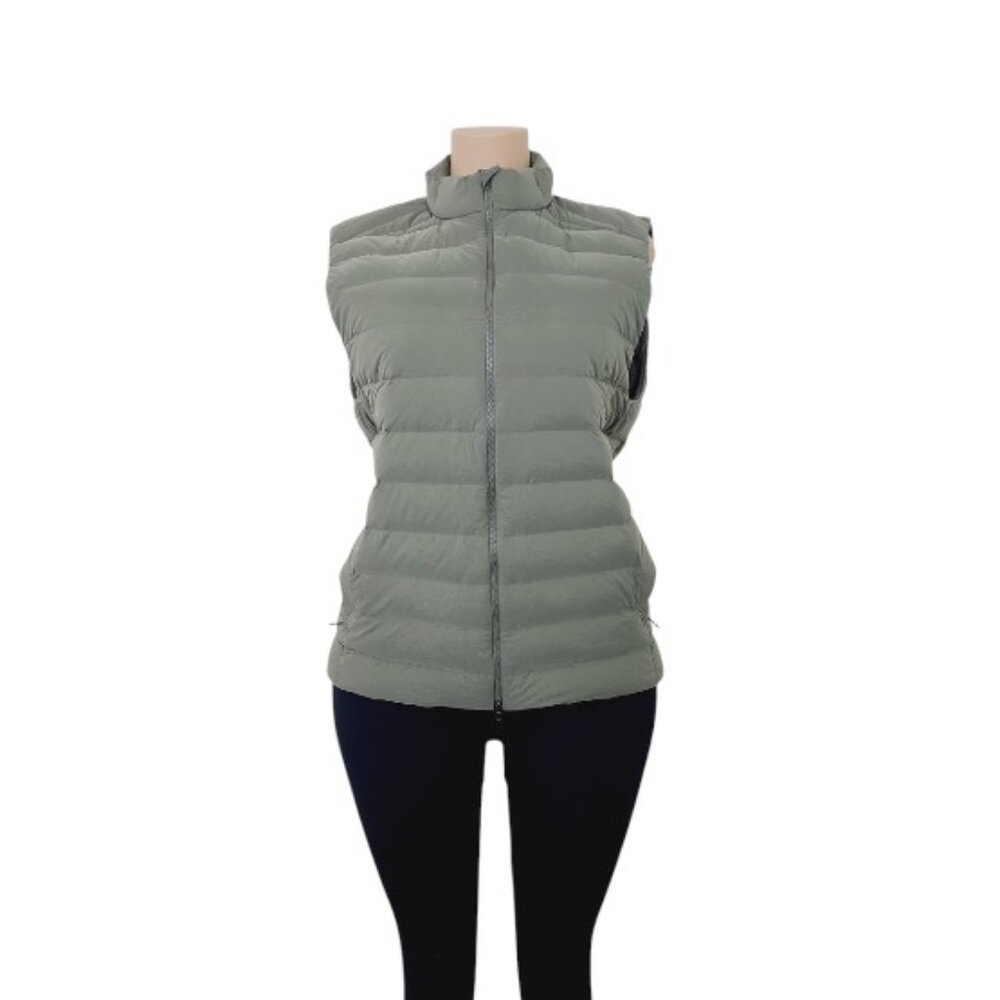 Lululemon Women's Green Sleeveless Padded Mock Neck Thermal Puffer Vest Size L